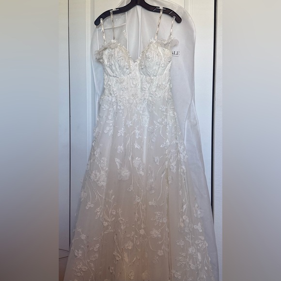 Calla Blanche wedding gown - Picture 12 of 17